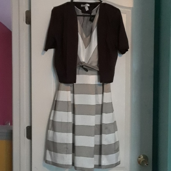 Dress - Picture 2 of 2