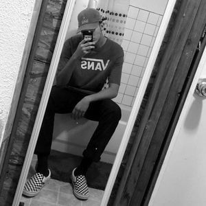 Meet your Posher, Deandre