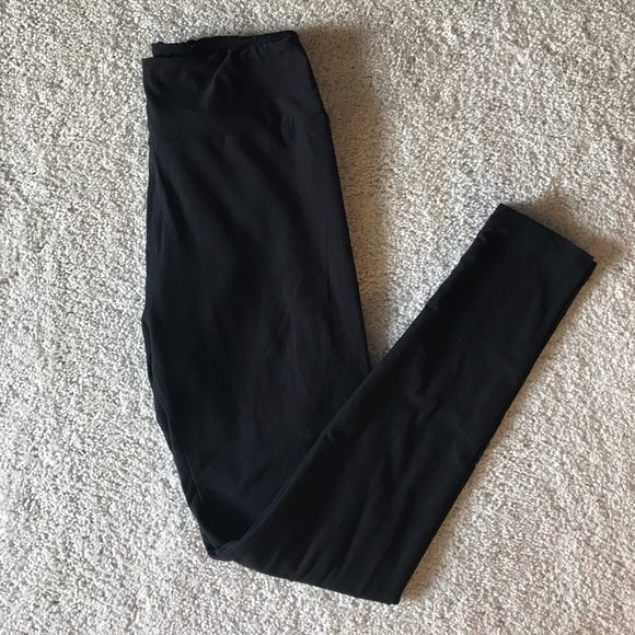 LuLaRoe Pants - LuLaRoe RARE black leggings
