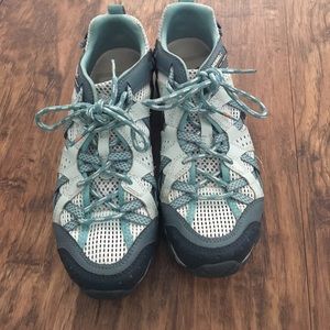Like New Women's Merrell Waterpro Hiking Shoes