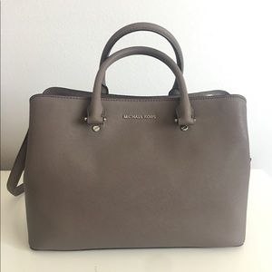 Michael Kors Large Savannah in Cinder