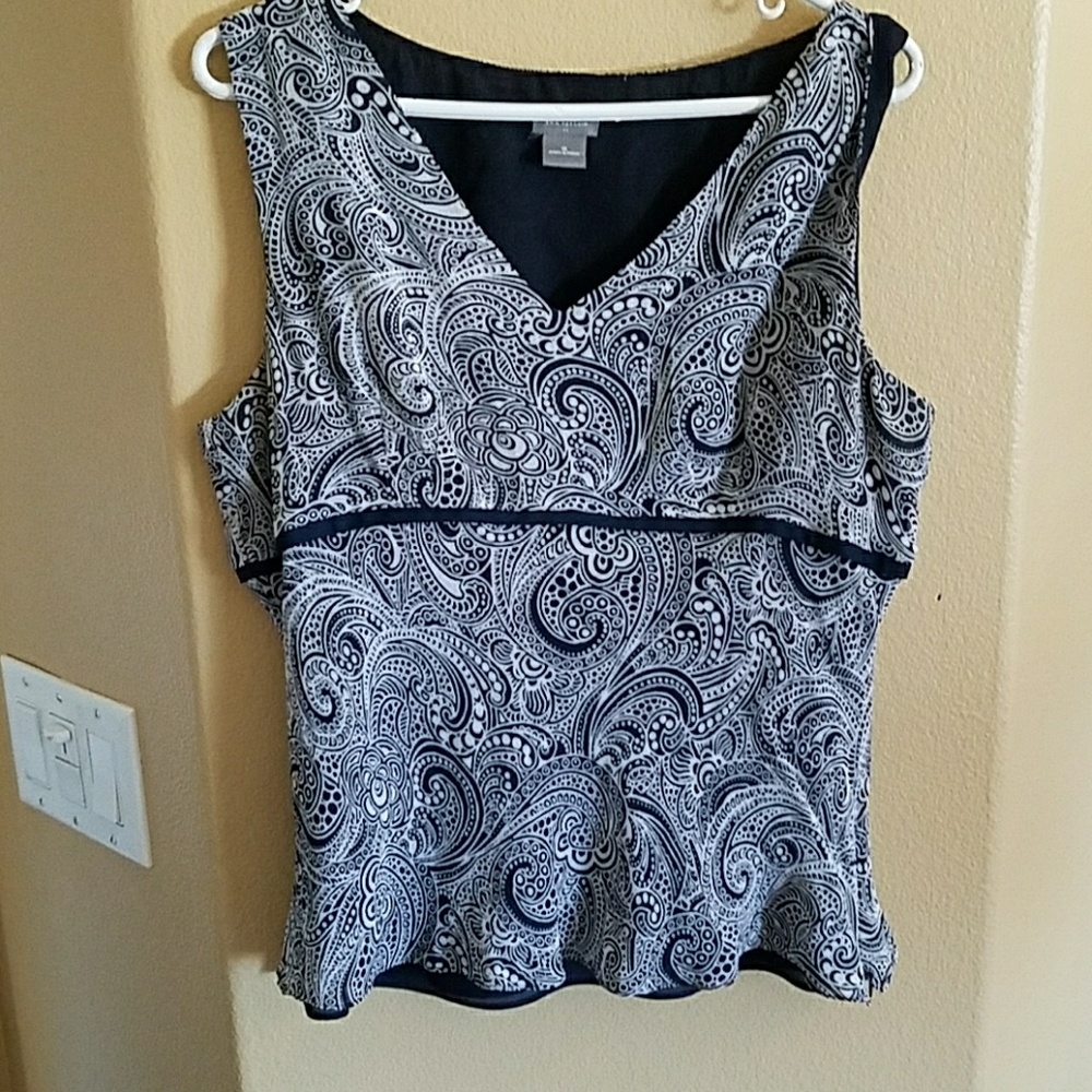 Ann Taylor sleeveless top