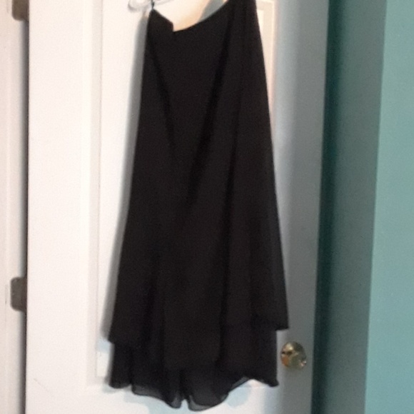 Skirt - Picture 1 of 1