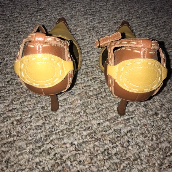 Shoes - Picture 3 of 4