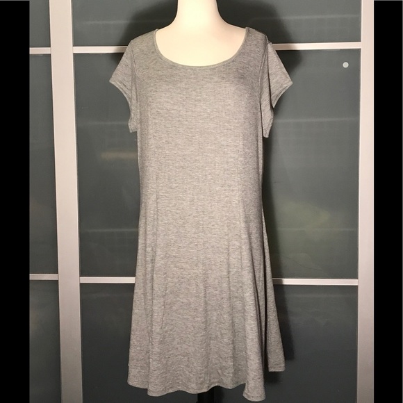 Rue21 Dresses & Skirts - RUE 21 SHORT SLEEVE DRESS
