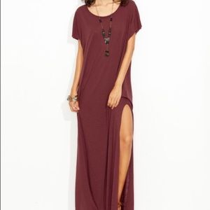 MAROON SIDE SLIT MAXI T SHIRT DRESS