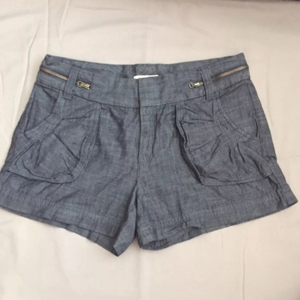 Calvin Klein denim shorts size 6, pleated pockets