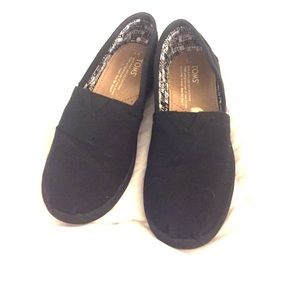 Classic Black Canvas Toms
