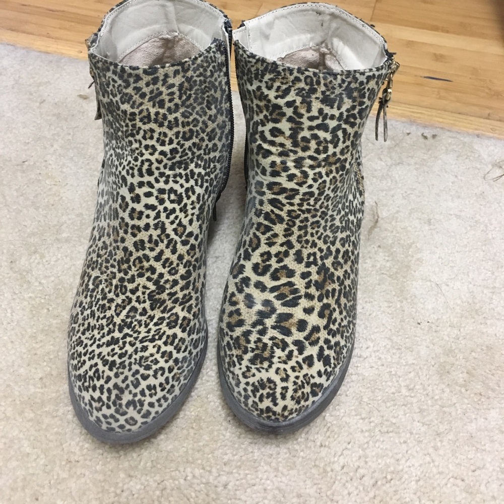 cool vegan leopard booties
