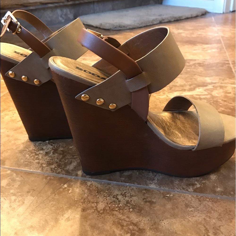 Tan and Brown Wedges
