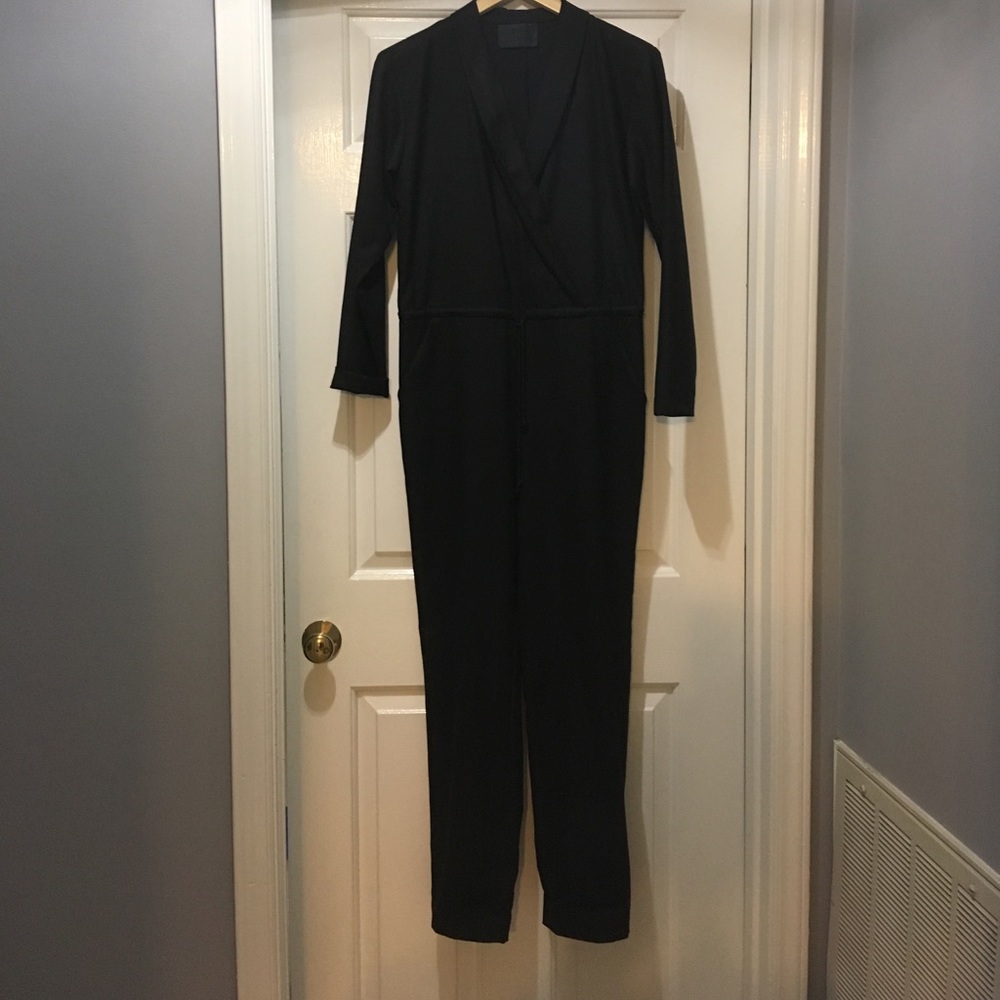 No 6 Store Black pant suit, size 2-4