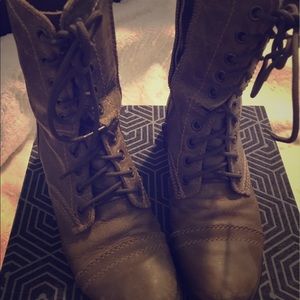 Steve Madden Troopa combat boots in Taupe (used)