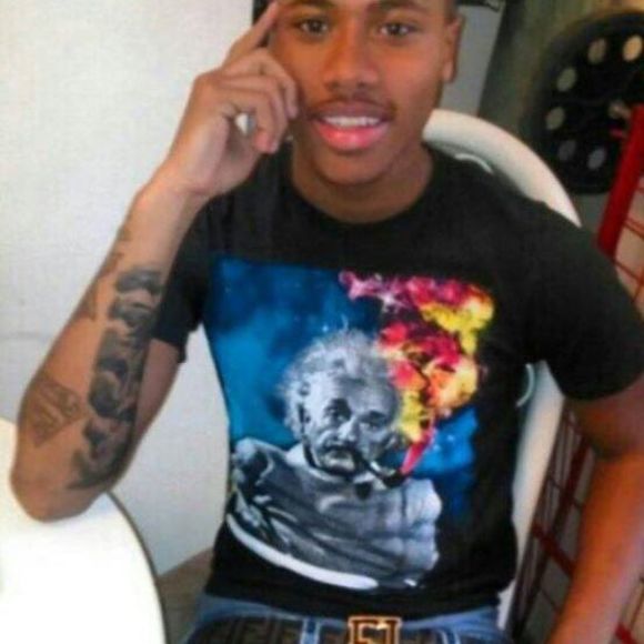 Meet your Posher, Malik - Picture 1 of 1