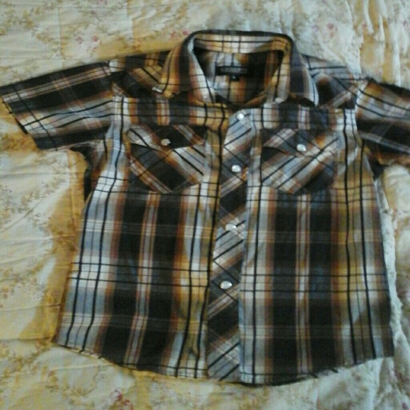 Button down shirt - Picture 2 of 3