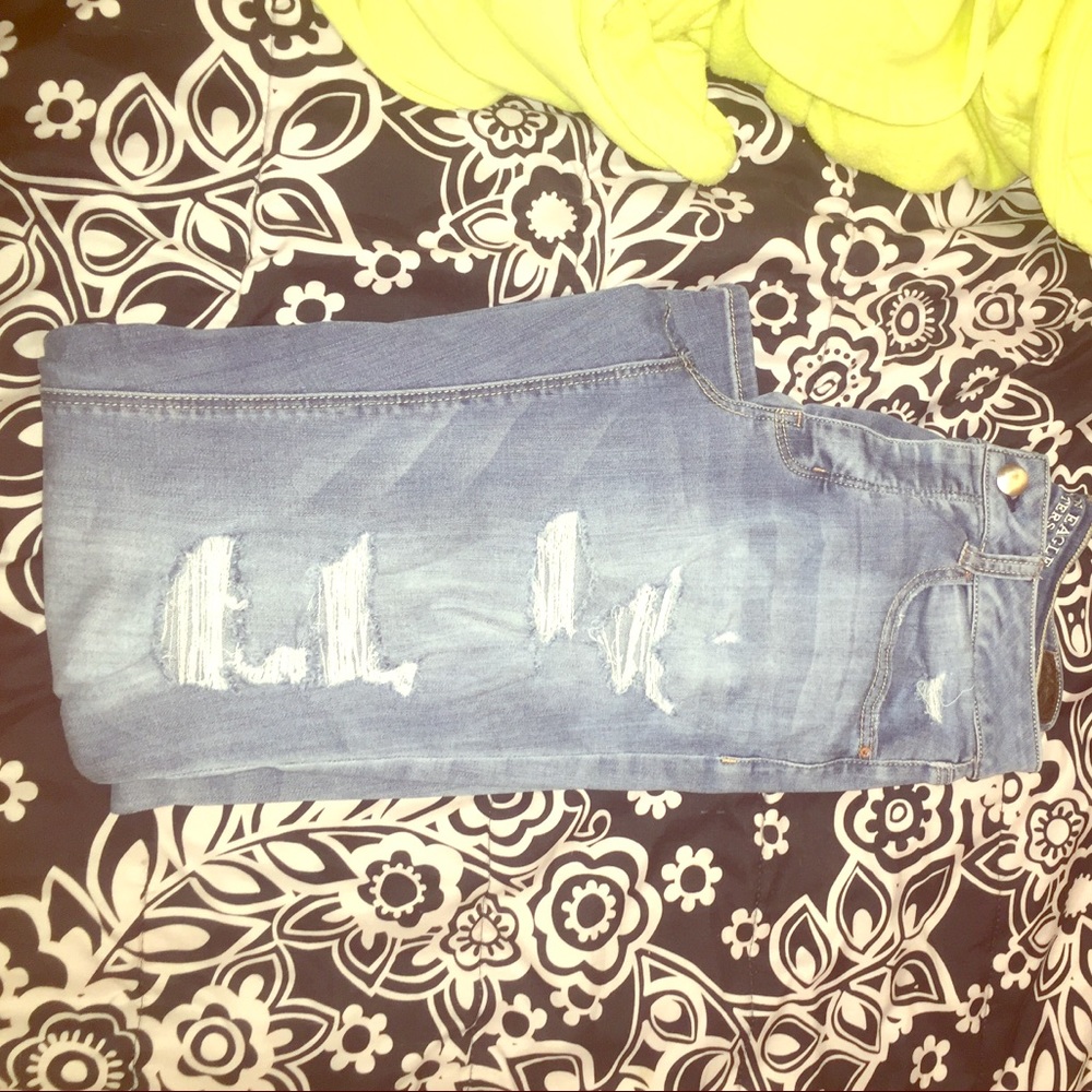 worn them a few times, just too big in my waist.