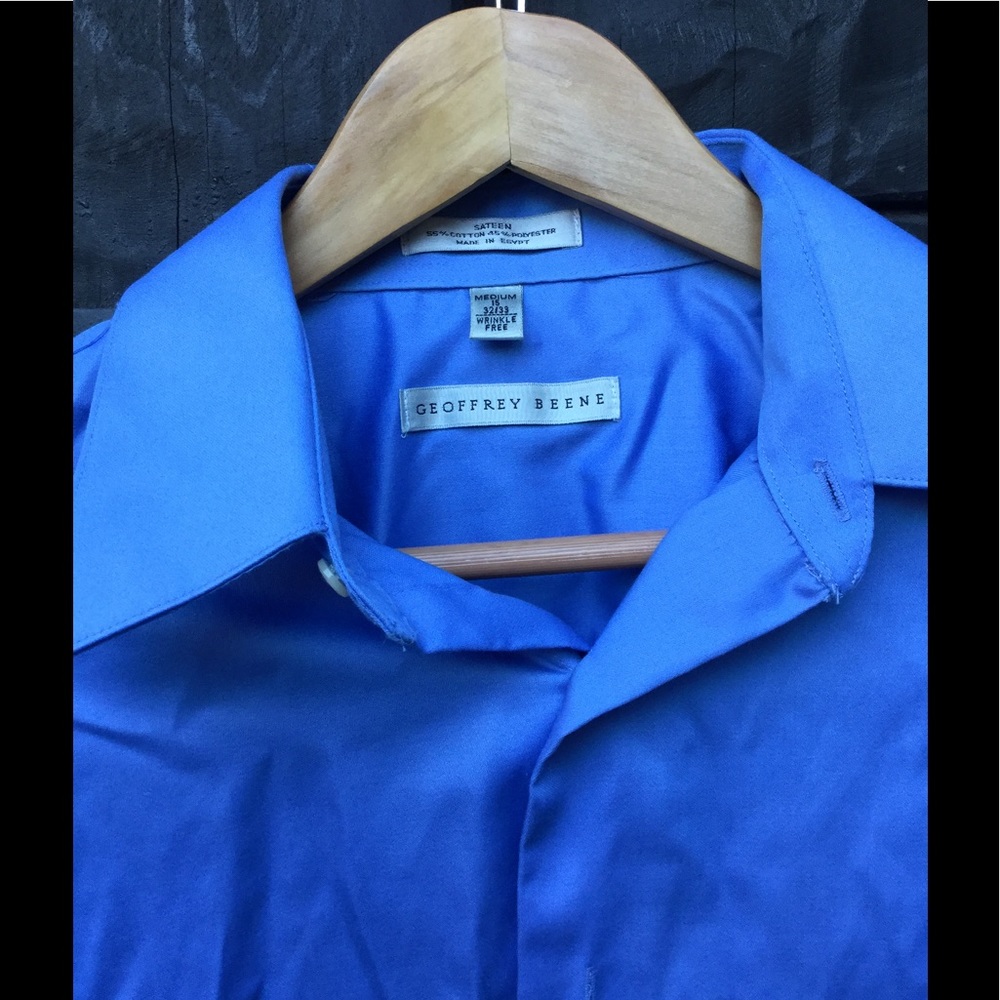 GEOFFREY BEENE LIGHT BLUE DRESS SHIRT MED