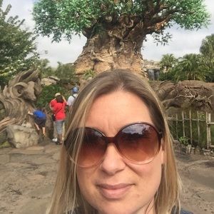 Meet your Posher, Kimberly