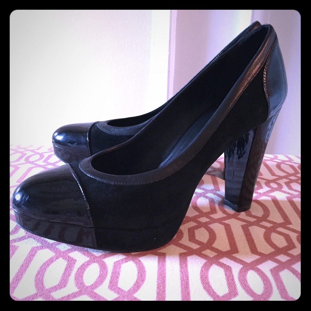 Hot! Banana Republic pumps!!