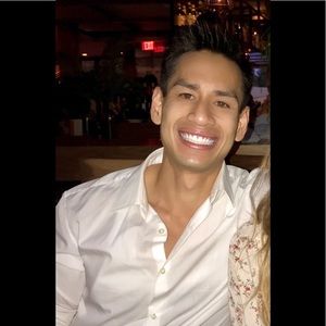 Hi Poshers! I'm Vergi!