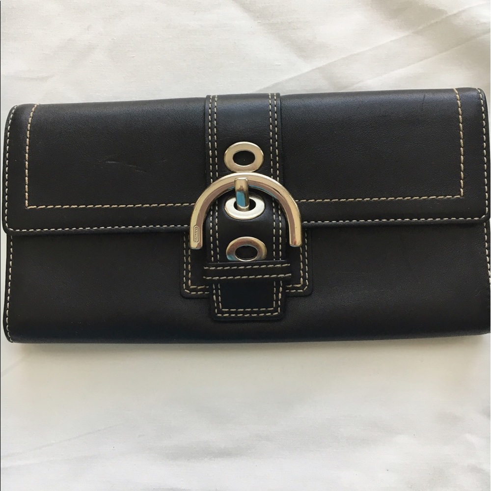 Authentic Soho Coach Buckle Wallet
