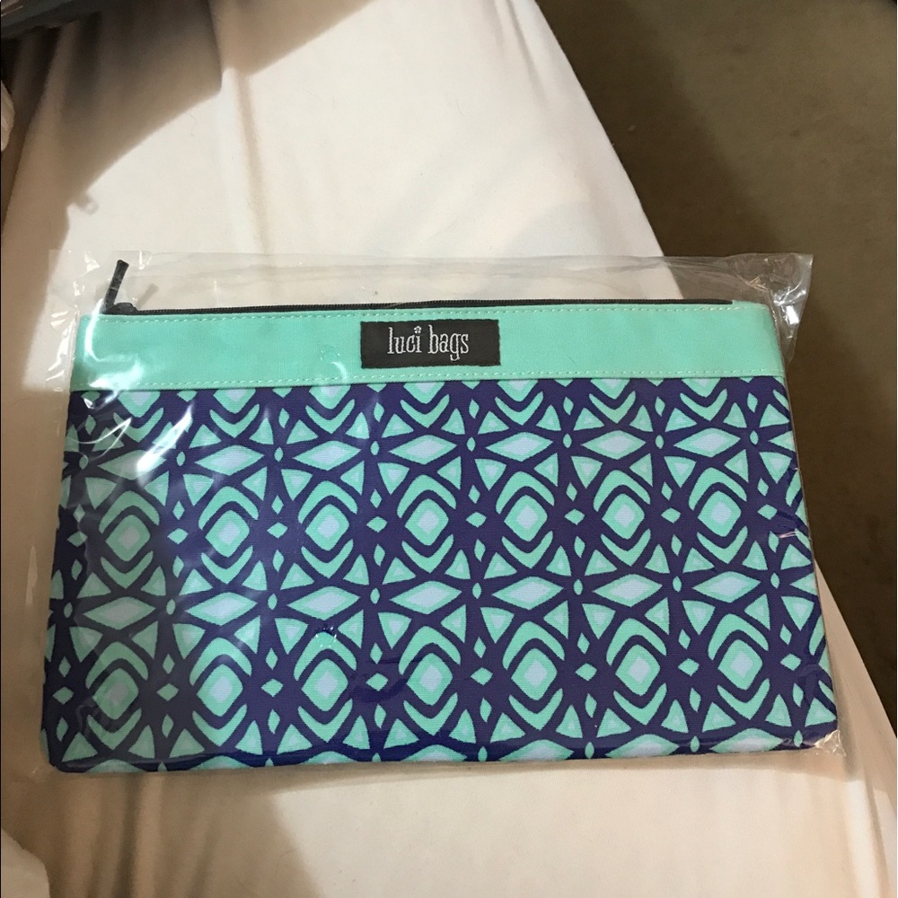 Large accessory bag