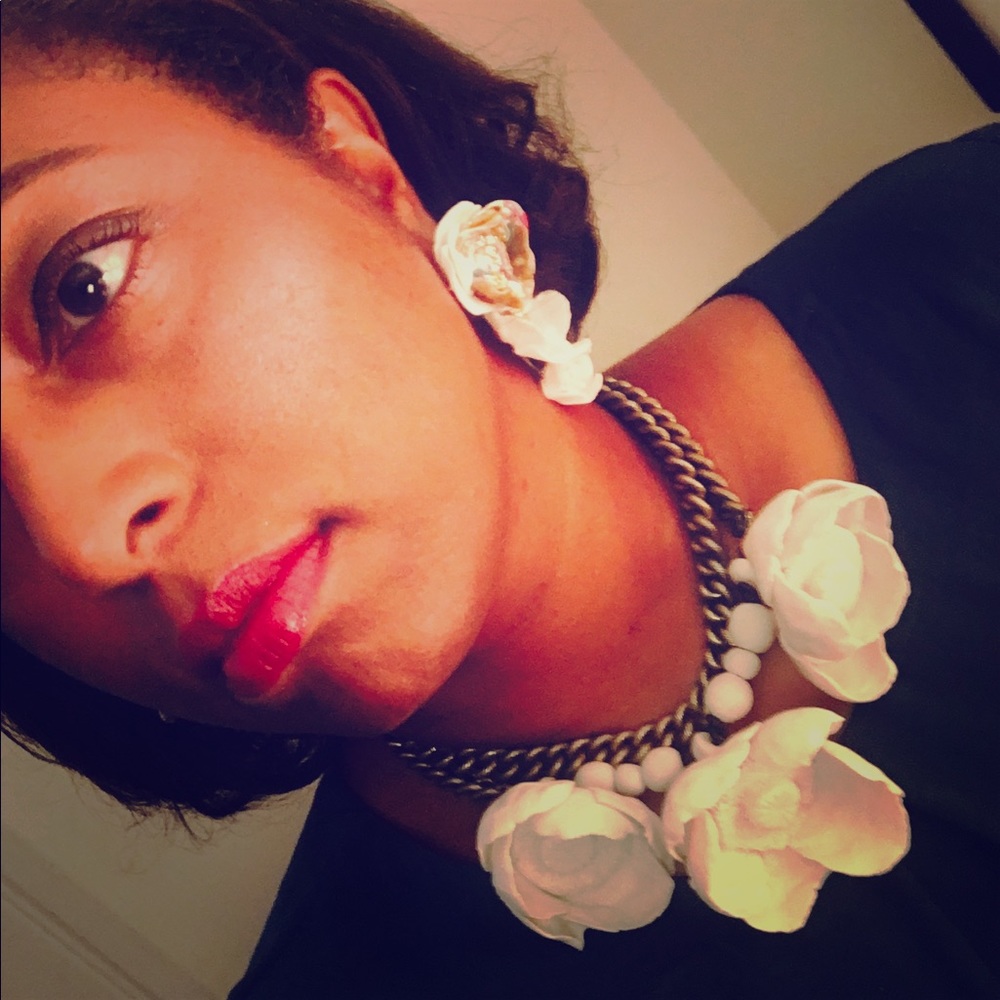 Meet your Posher, Marnie