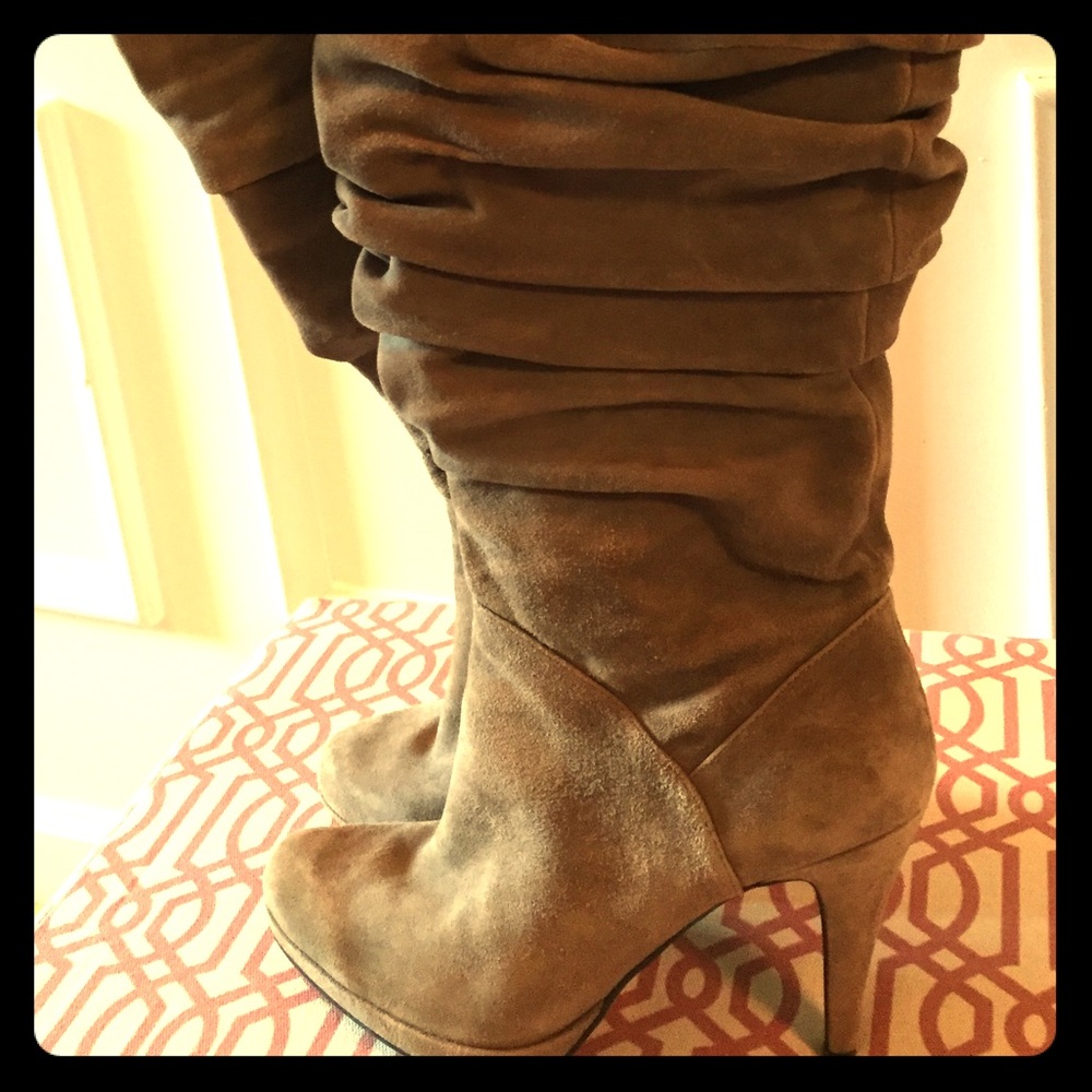 Fantastic suede boots!