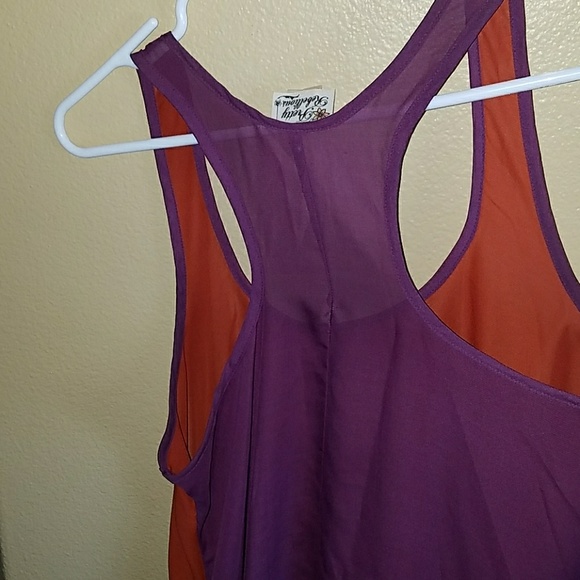 Hi-Lo top - Picture 3 of 3