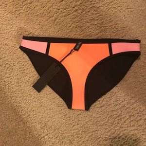 Triangl swimsuit bottom