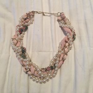 Pearl & pink necklace