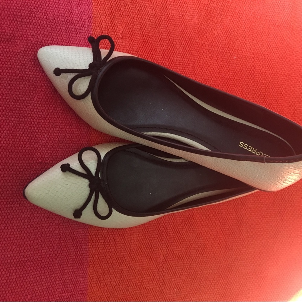 Ballet flats