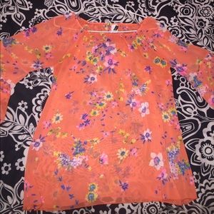 Cute top looks good on