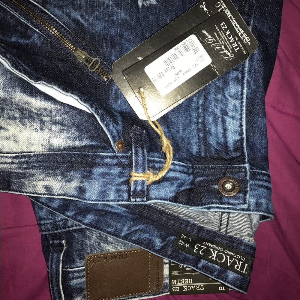 Track 23 Ripped Jeans 😻