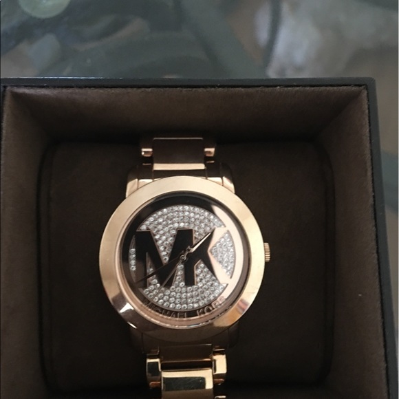Mk watch - Picture 2 of 2
