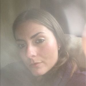 Meet your Posher, Jenn