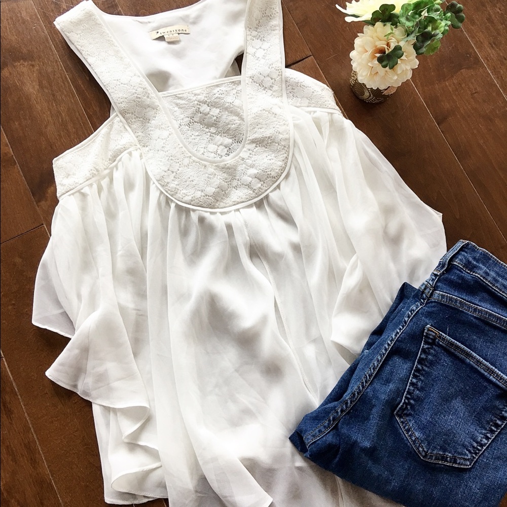 Beautiful Chiffon Lace Sleeveless Top - Picture 2 of 6