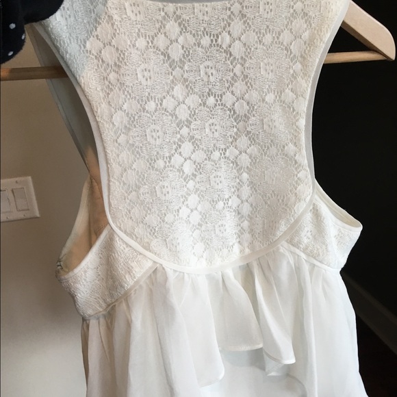 Beautiful Chiffon Lace Sleeveless  Top - Picture 6 of 6