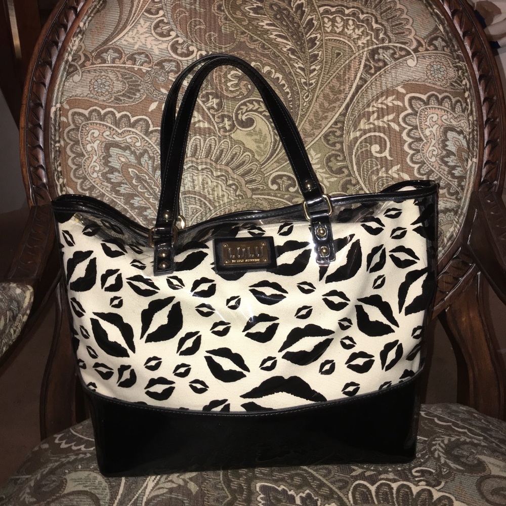 Handbag