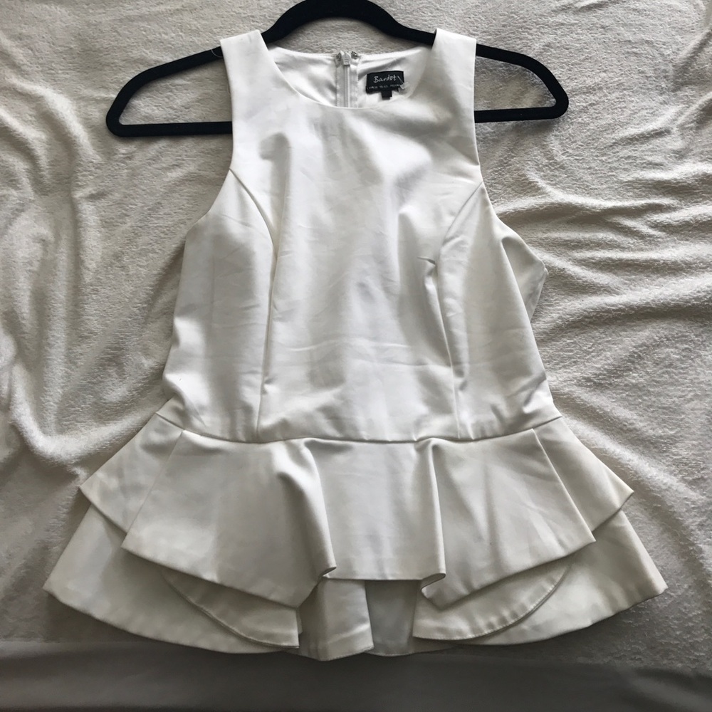 Frill with blouse
