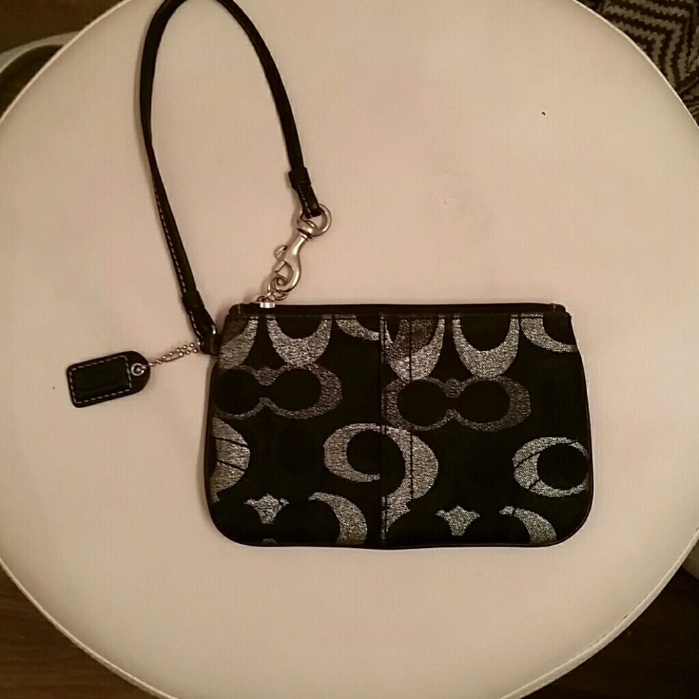 Coach Wristlet PERFECT CONDITION!