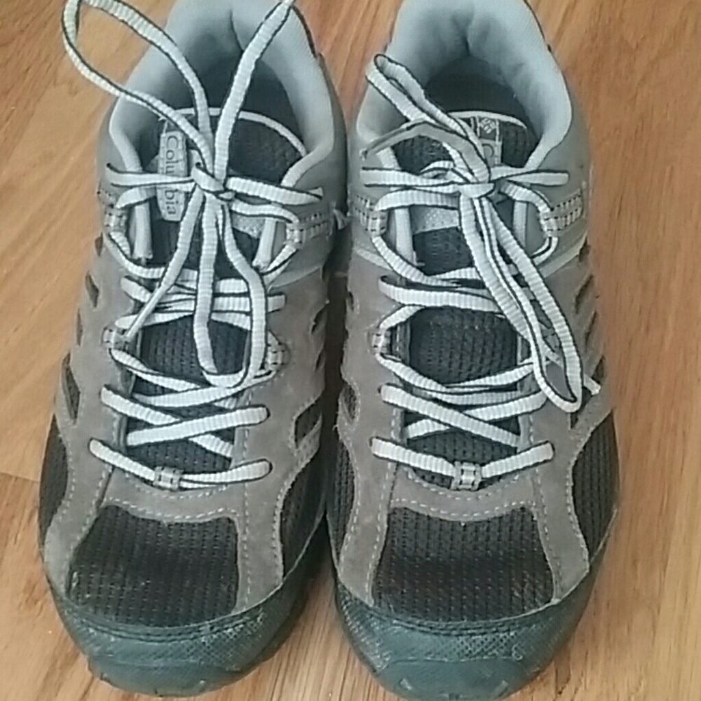 Women's Columbia Hiking Shoe Sz 7