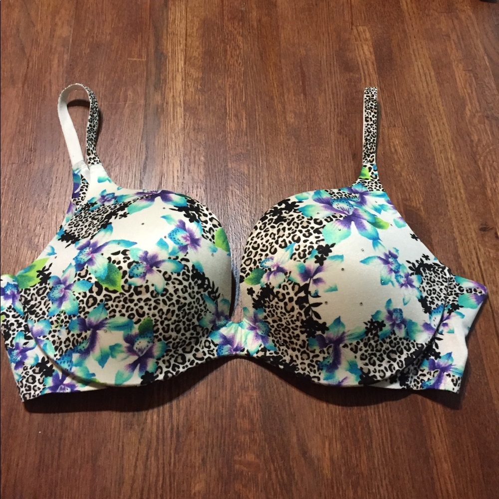 Victoria's Secret 36 D Push Up Bra