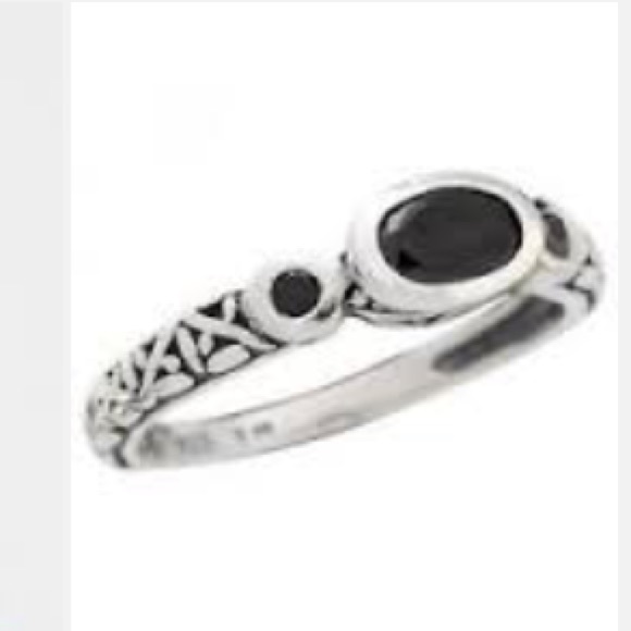 Silpada Jewelry - Silpada LBD Ring