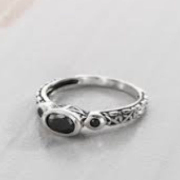 Silpada LBD Ring - Picture 3 of 4