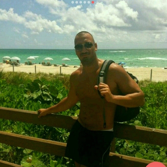 Meet your Posher, Shai - Picture 1 of 1