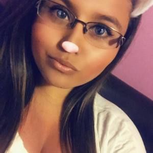 Meet your Posher, Caroline