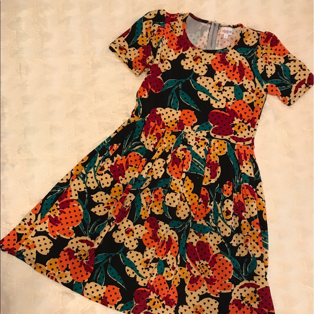 LuLaRoe Amelia