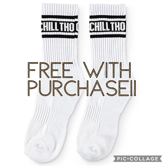 MTTM Good Luck Cinch Bag - Picture 2 of 2