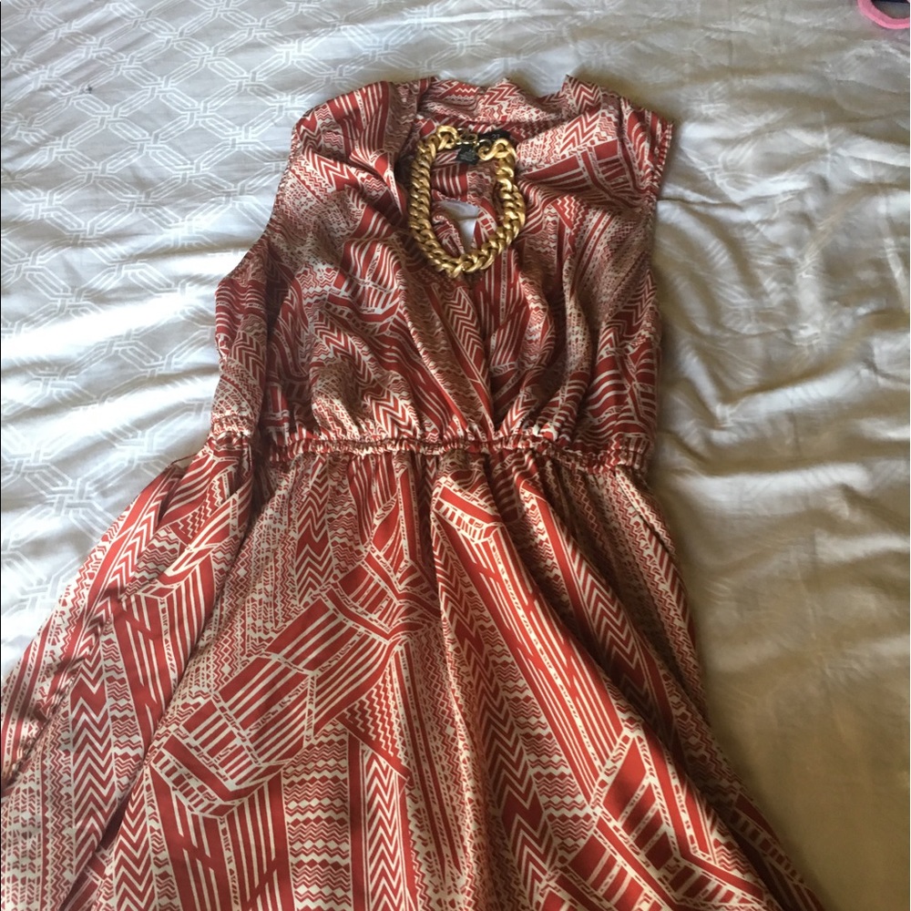 Dress - Picture 2 of 3