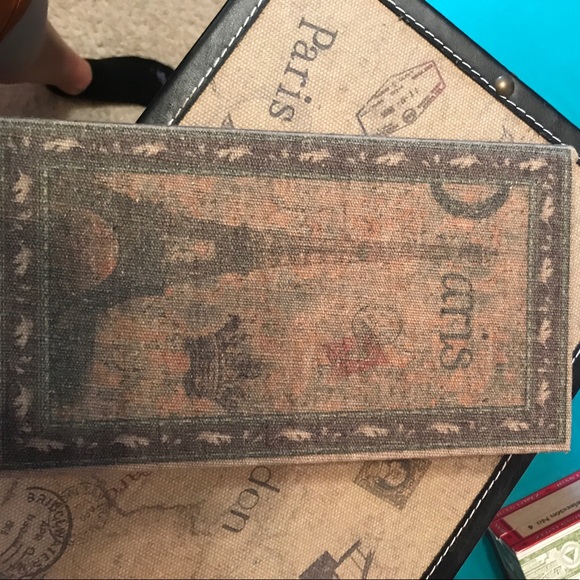 World Traveler Storage Decoration - Picture 2 of 5